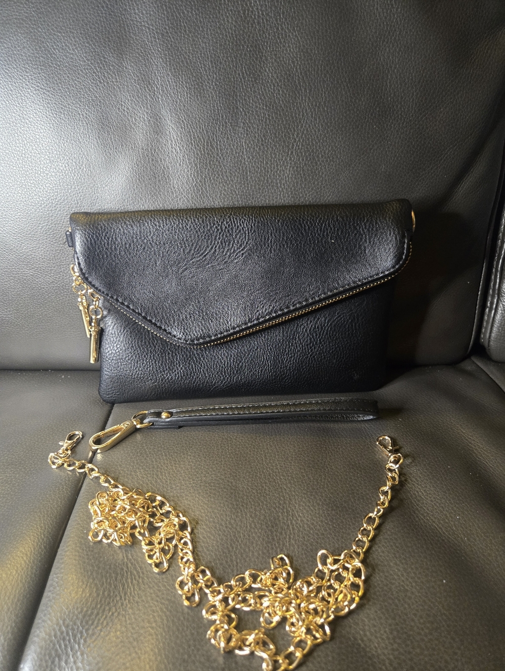 Black Jagged  Envelope Crossbody Clutch with Gold Chain